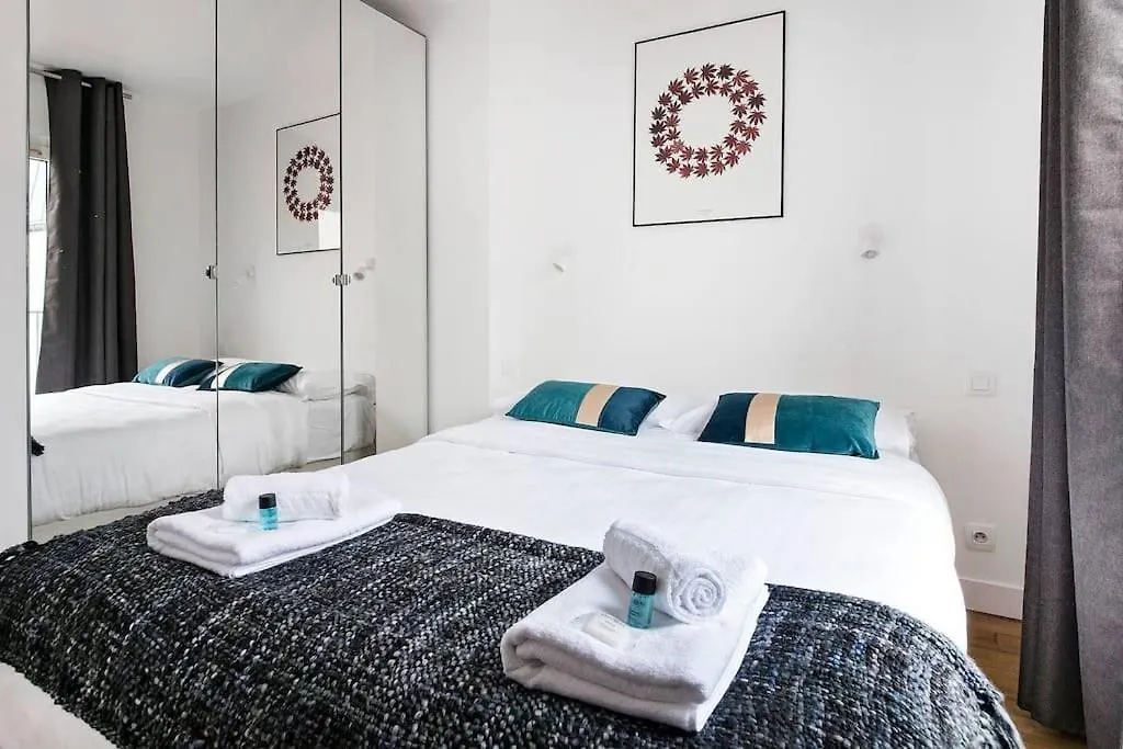 Apartamento Superbe Studio Avec Balcon Au Coeur De Montorgueil París
