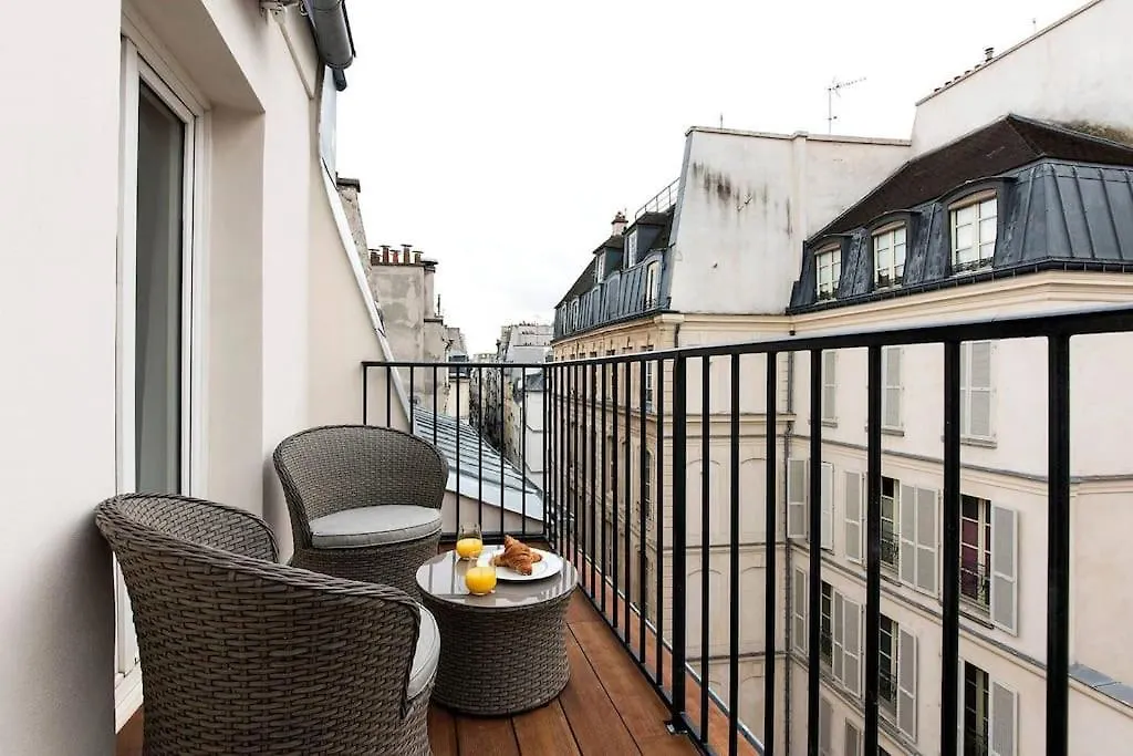 Superbe Studio Avec Balcon Au Coeur De Montorgueil París