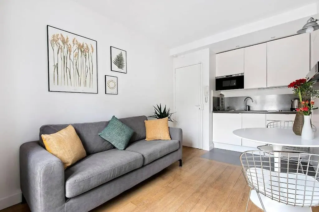 Superbe Studio Avec Balcon Au Coeur De Montorgueil París