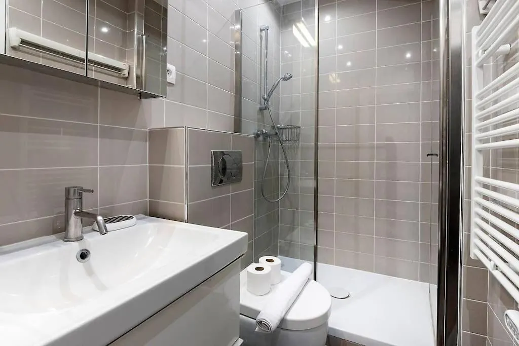 Apartamento Superbe Studio Avec Balcon Au Coeur De Montorgueil París Francia