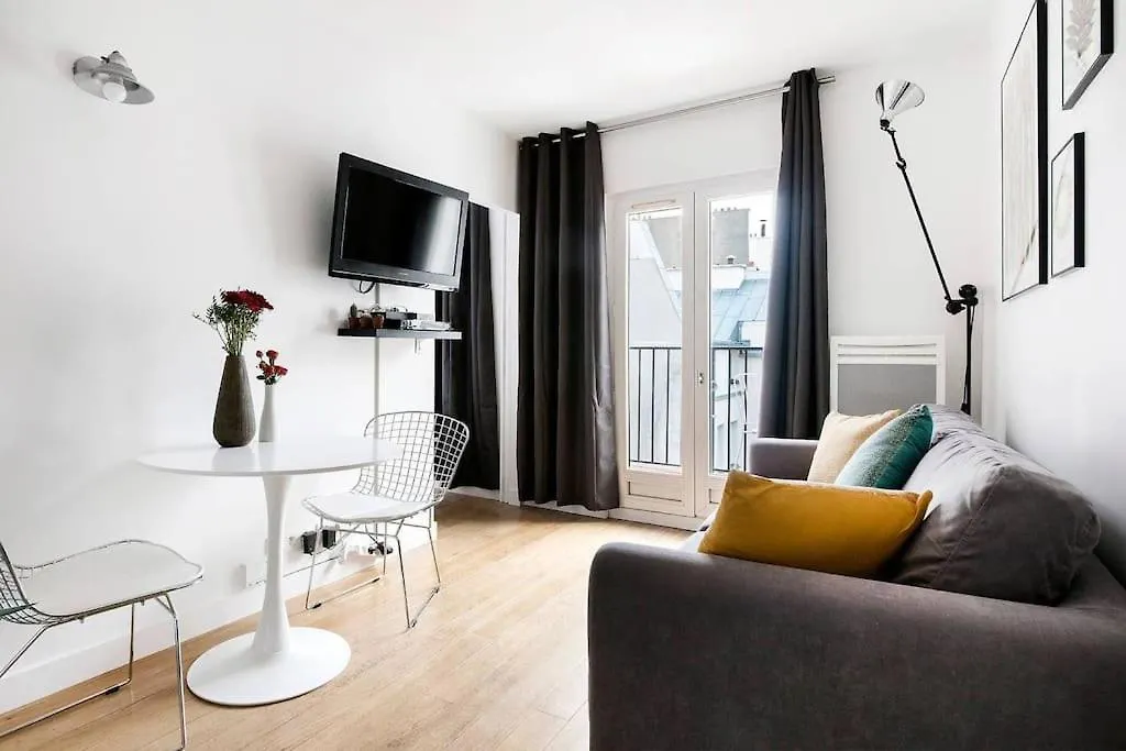 Superbe Studio Avec Balcon Au Coeur De Montorgueil باريس